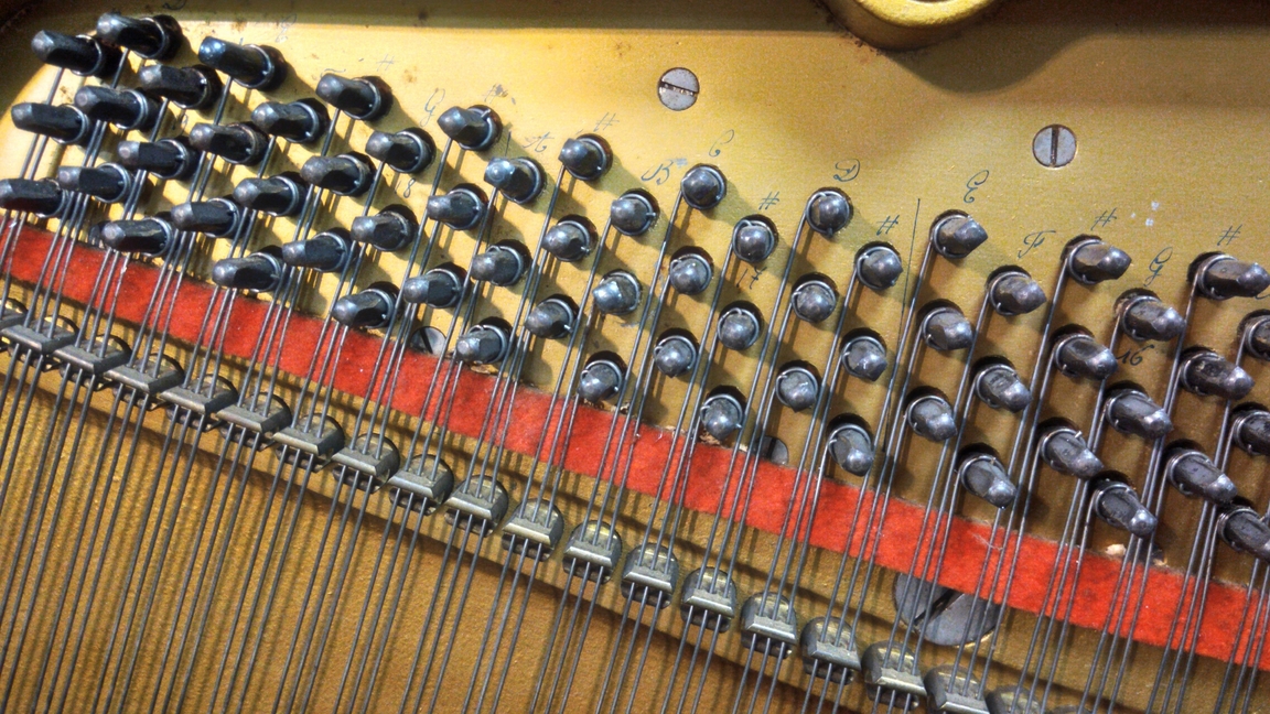 clic pour ouvrir dans un nouvel onglet piano droit Erard à acheter sur Montpellier